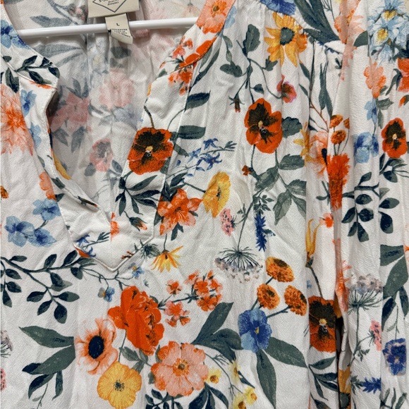 St. John's Bay Floral Blouse - White, Orange, Blue. Rayon size large - Picture 4 of 16
